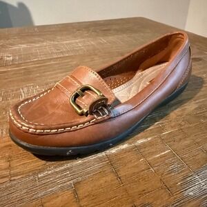 Thom McAn Womens Brown Leather Buckle Loafers 7W Moc Toe Flat Shoes 7 Preppy